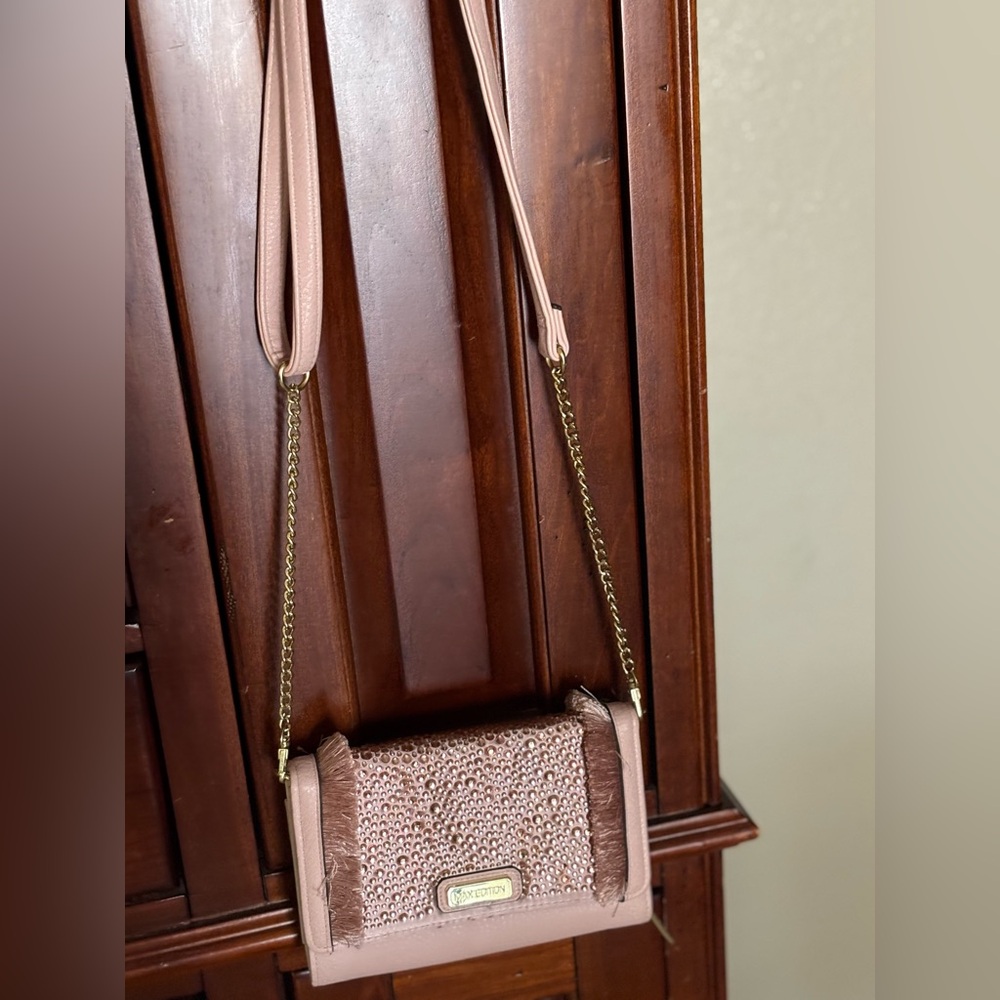 Max Edition pink and Gold Clutch with Textured Elegance